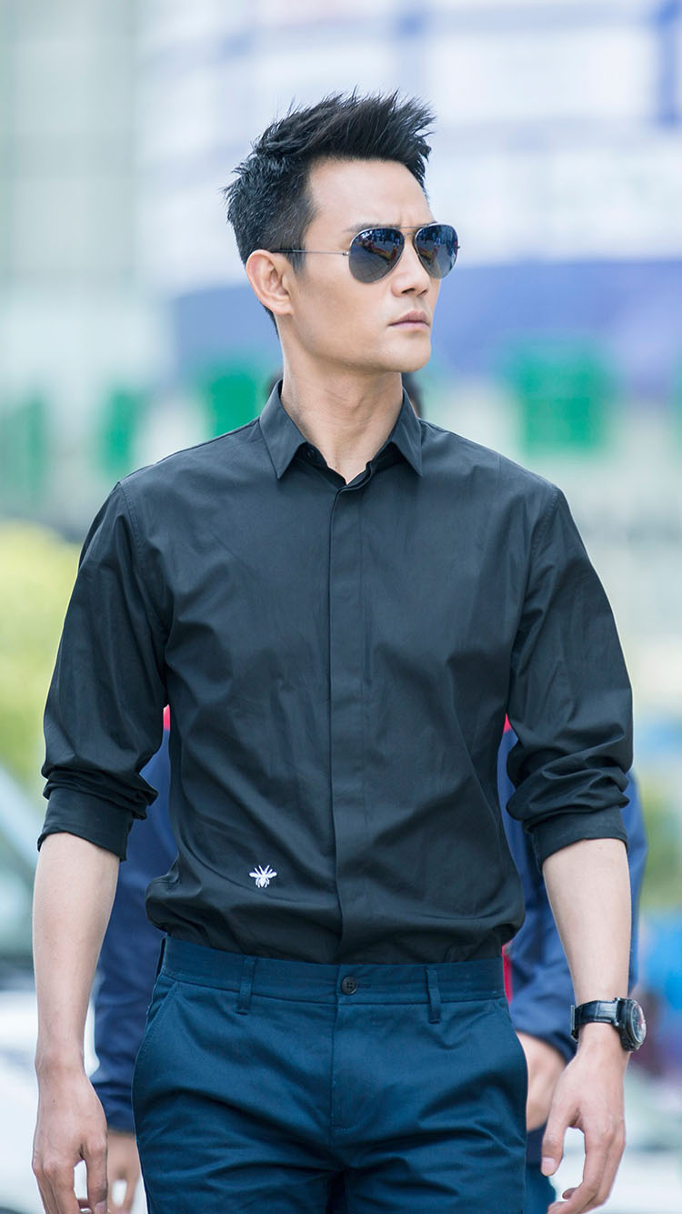 杨洋 帅气 阳光 演员 苹果手机高清壁纸 750x1334_爱思助手