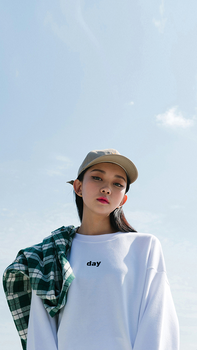 写真 欧美 板凳 美女 苹果手机高清壁纸 640x11