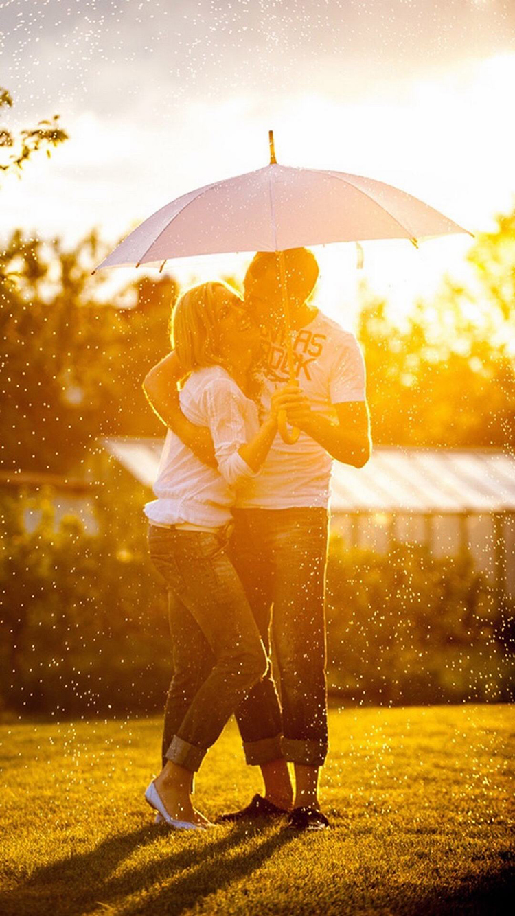 爱情 雨伞 男女 拥抱