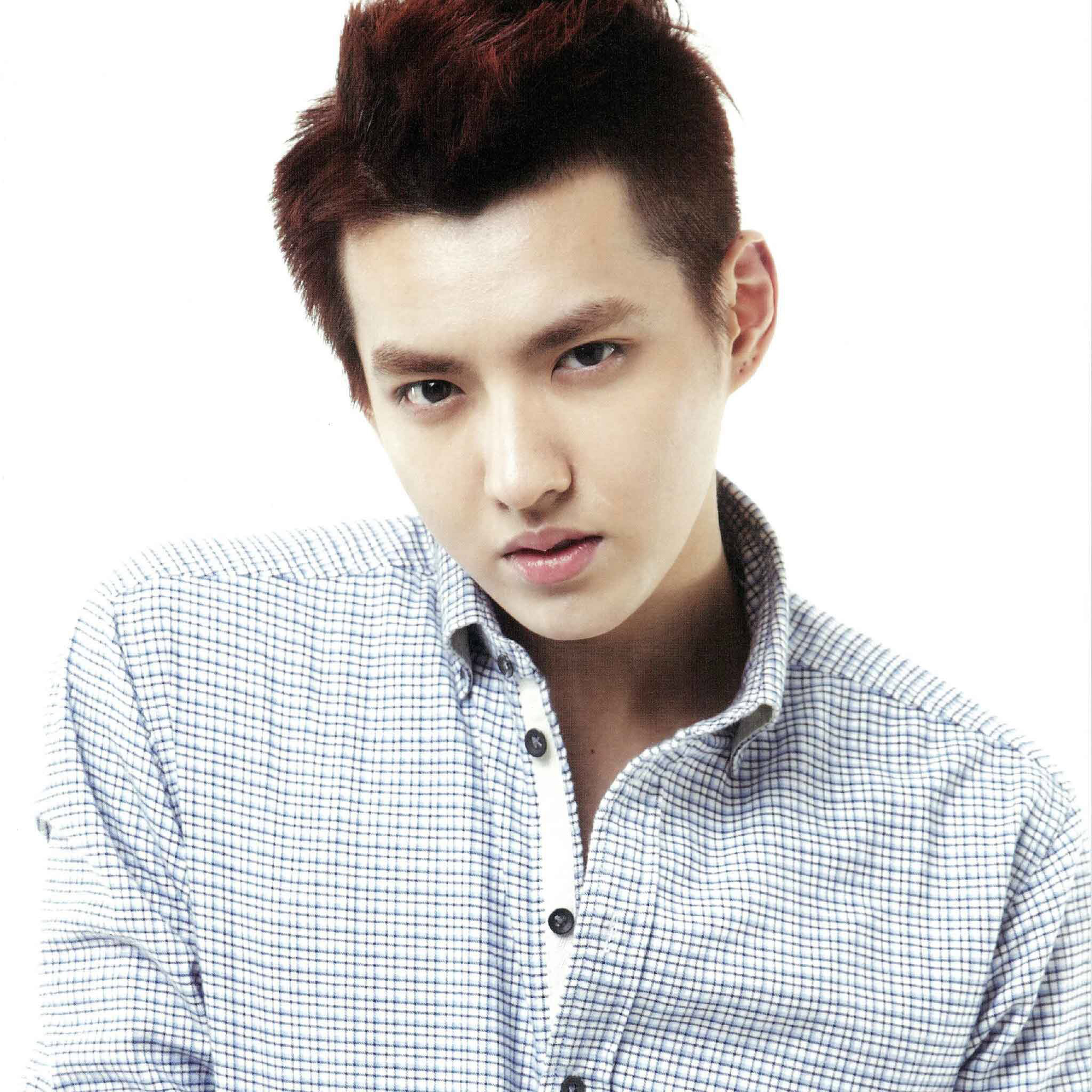 魏大勋 演员 艺人 明星 歌手 苹果手机高清壁纸