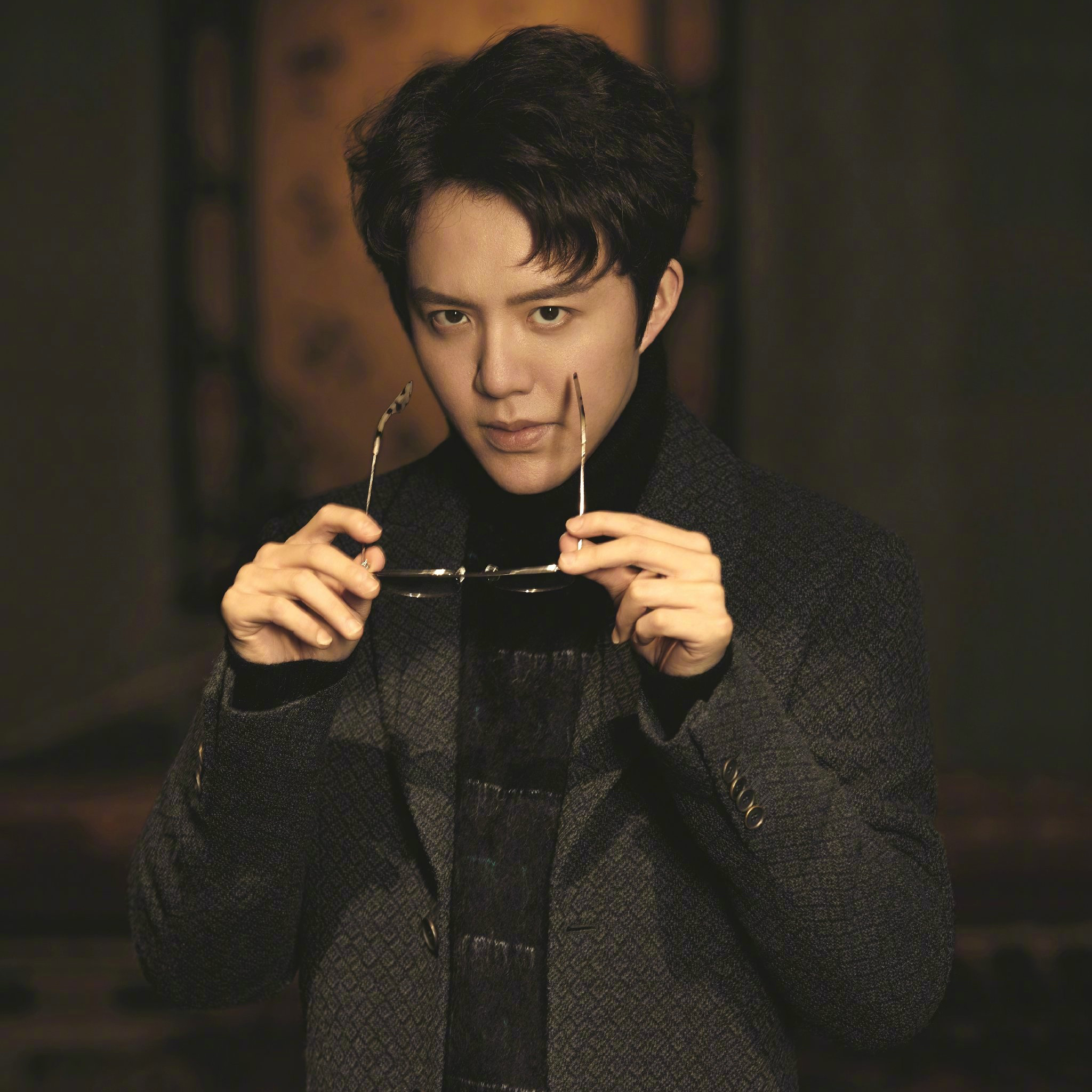 李云迪 钢琴家 音乐 时尚 写真 苹果手机高清壁纸 2048x2048_爱思助手