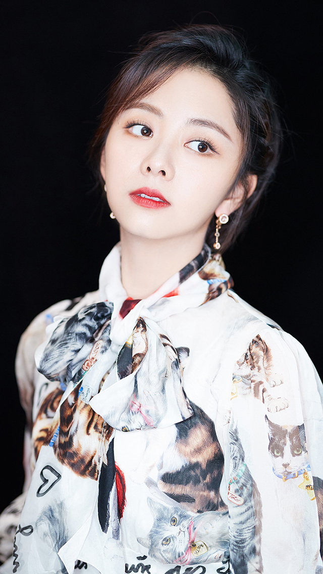 性感 纹身 个性 红发 苹果手机高清壁纸 640x11