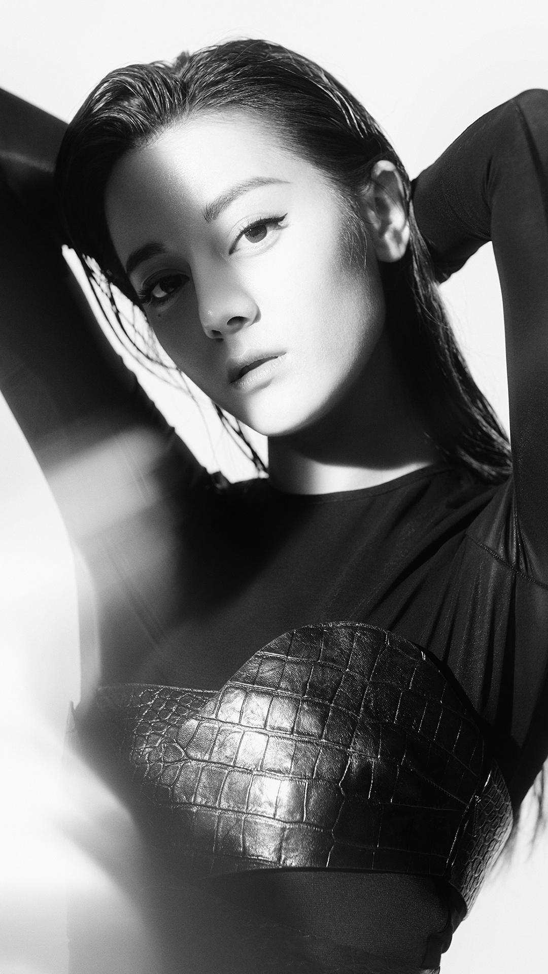 谢娜 主持人 演员 歌手 苹果手机高清壁纸 1080