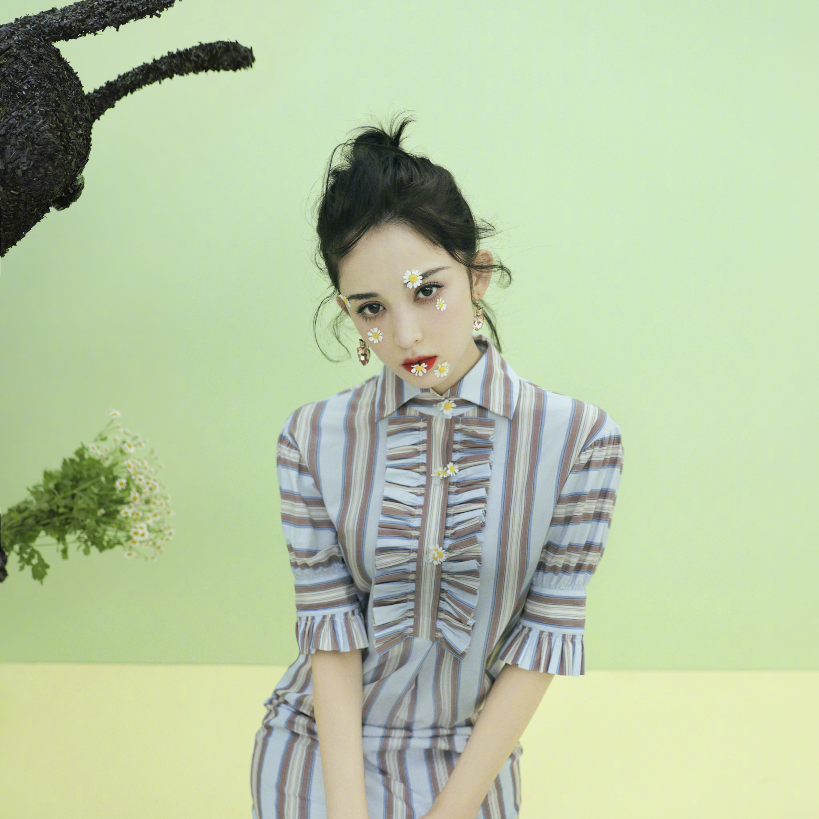 关晓彤 演员 明星 艺人 苹果手机高清壁纸 2732