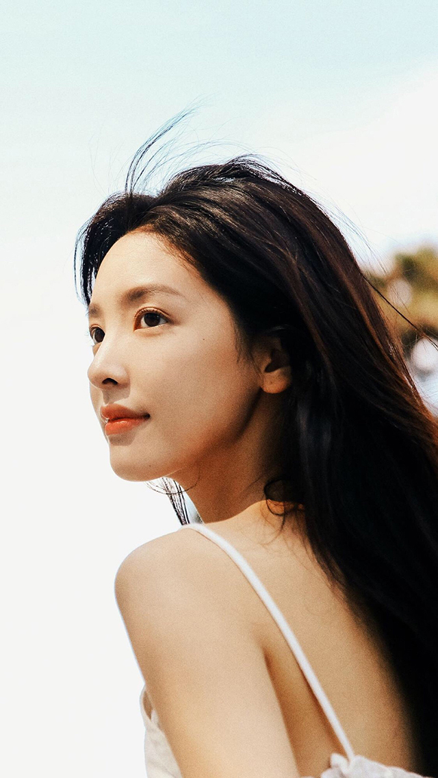 欧美美女 写真 个性 抽烟 灯光 苹果手机高清壁