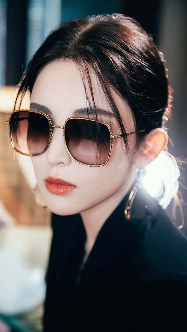 厨房 女孩 写真 日系 苹果手机高清壁纸 640x11