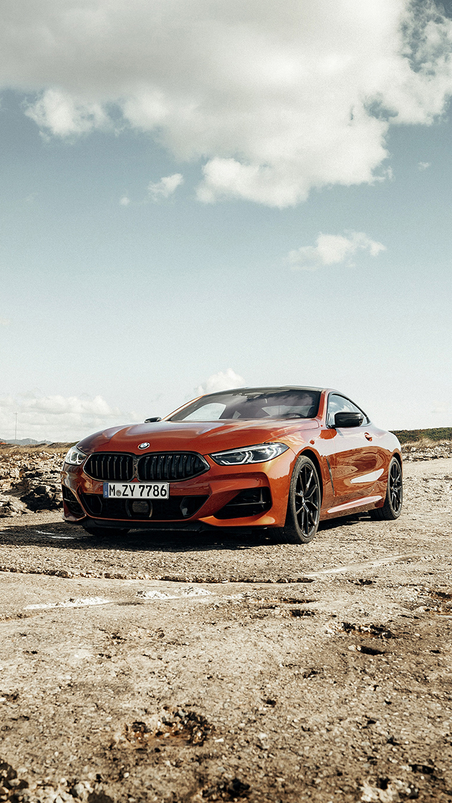 法拉利 超级跑车 炫酷 户外 苹果手机高清壁纸