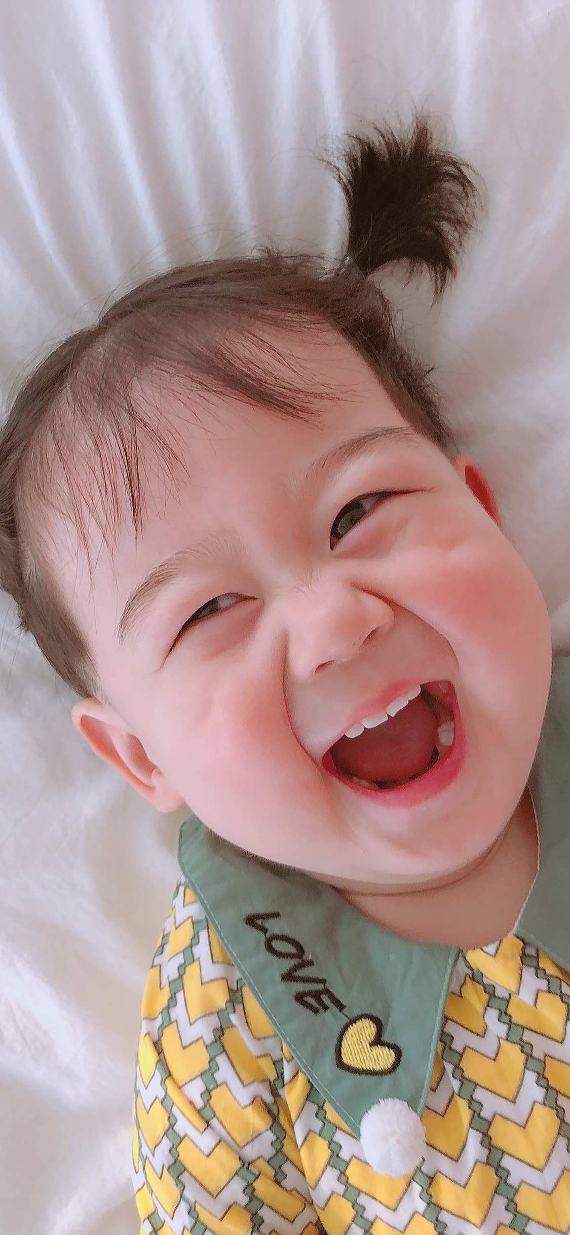 李浠晗 小男孩 可爱 辫子 笑容