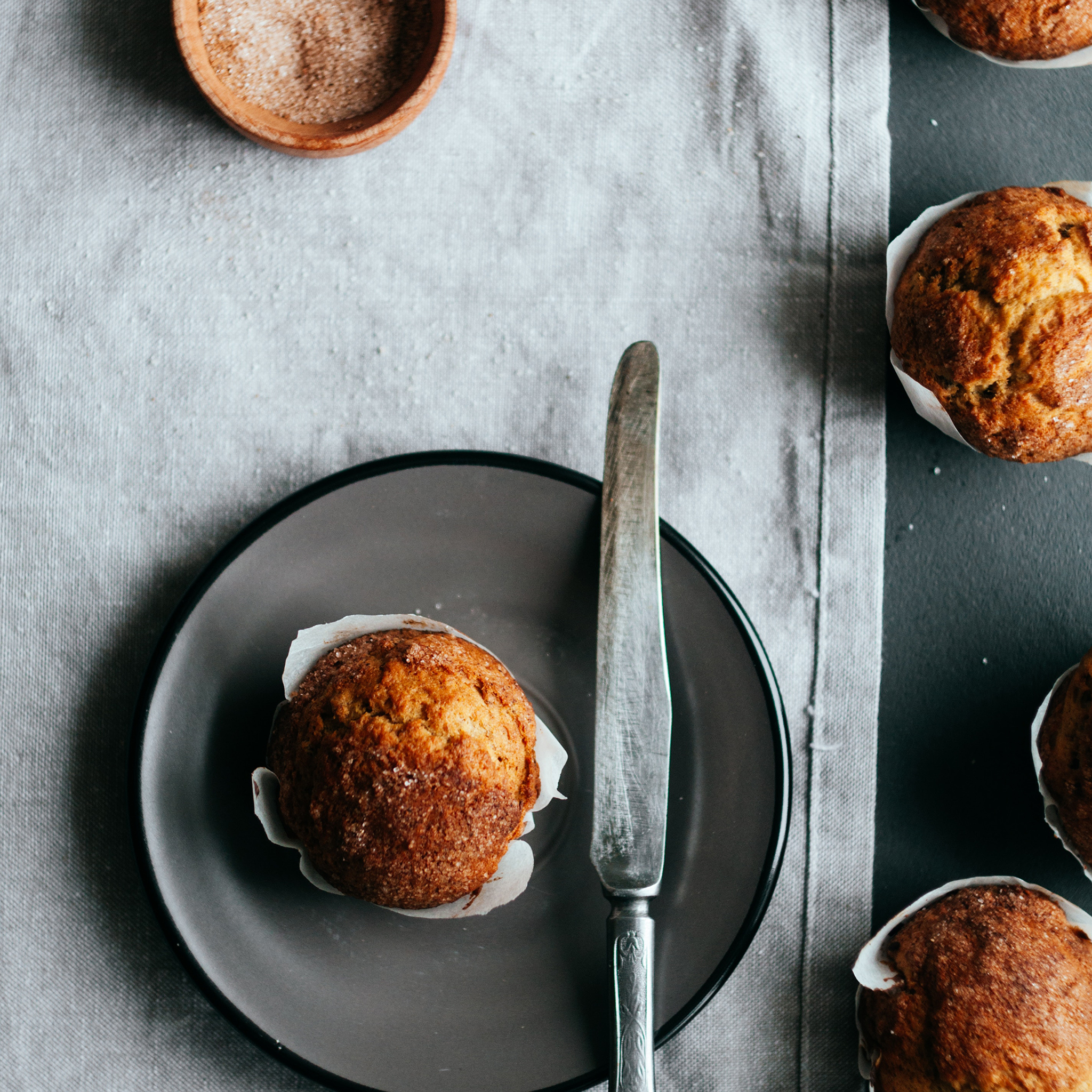 水 盒装水 鹅卵石 包装 苹果手机高清壁纸 2048