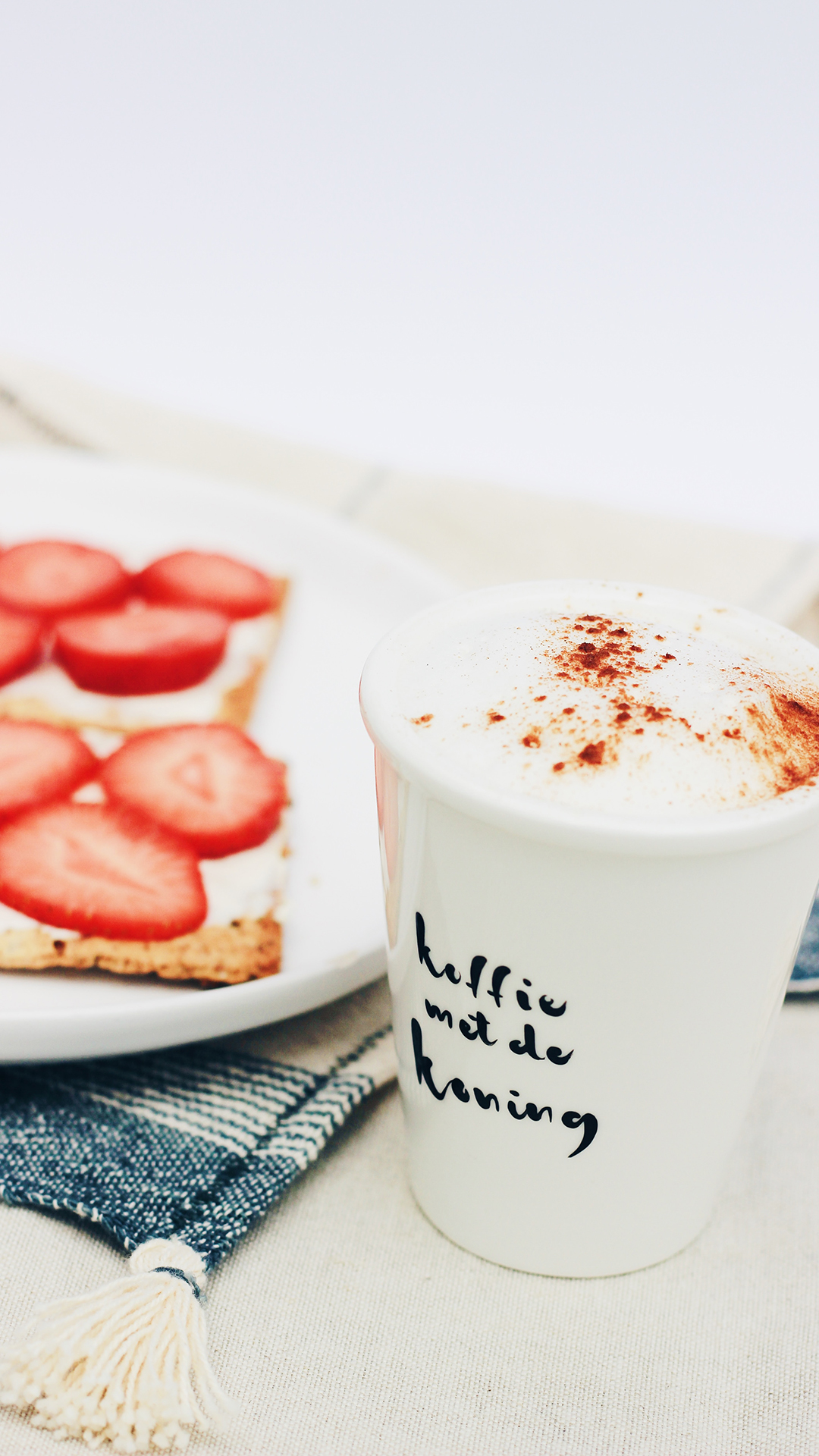 动画人物 龙猫 胡图图 小丸子 小新(取自微博:寄